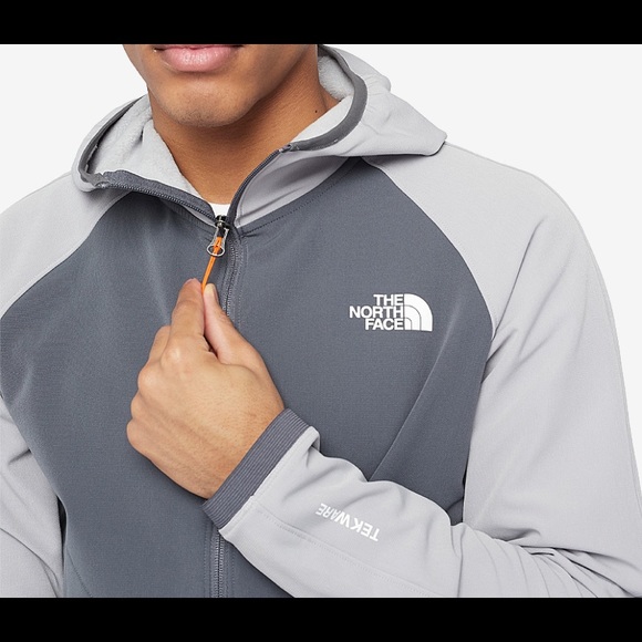 The North Face Full-Zip Hoodie. Size: Large - Picture 3 of 11